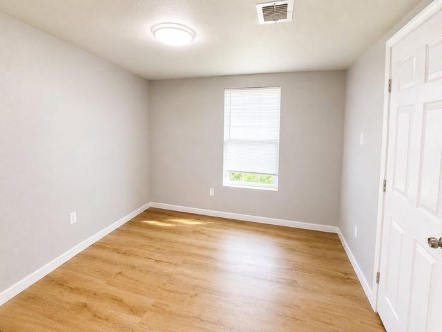 15517 Highway 6, Santa Fe, TX 77517