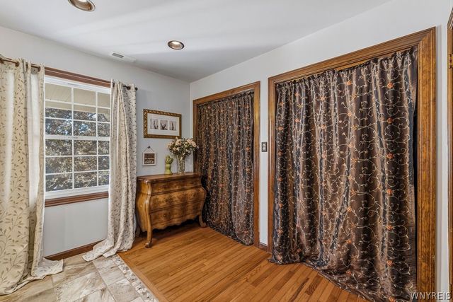 5650 Wendy Circle, Lockport Town, NY 14094