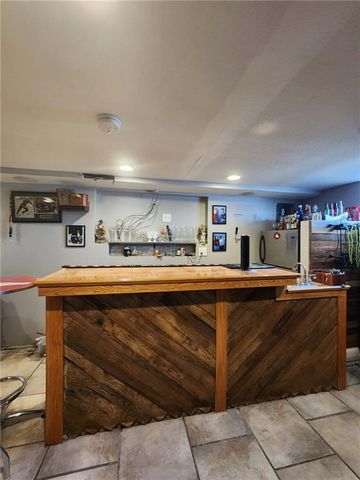 508 E Price Avenue, Savannah, MO 64485