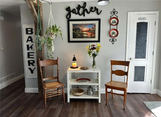 508 E Price Avenue, Savannah, MO 64485