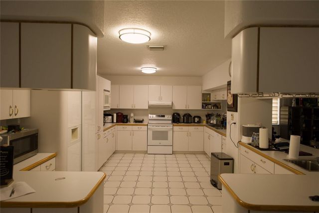 1261 Rodman Street, Hollywood, FL 33019