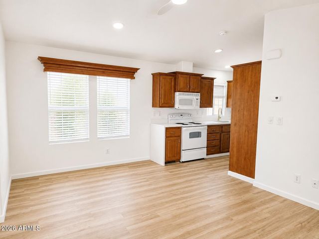 17839 N 17th Street, Phoenix, AZ 85022