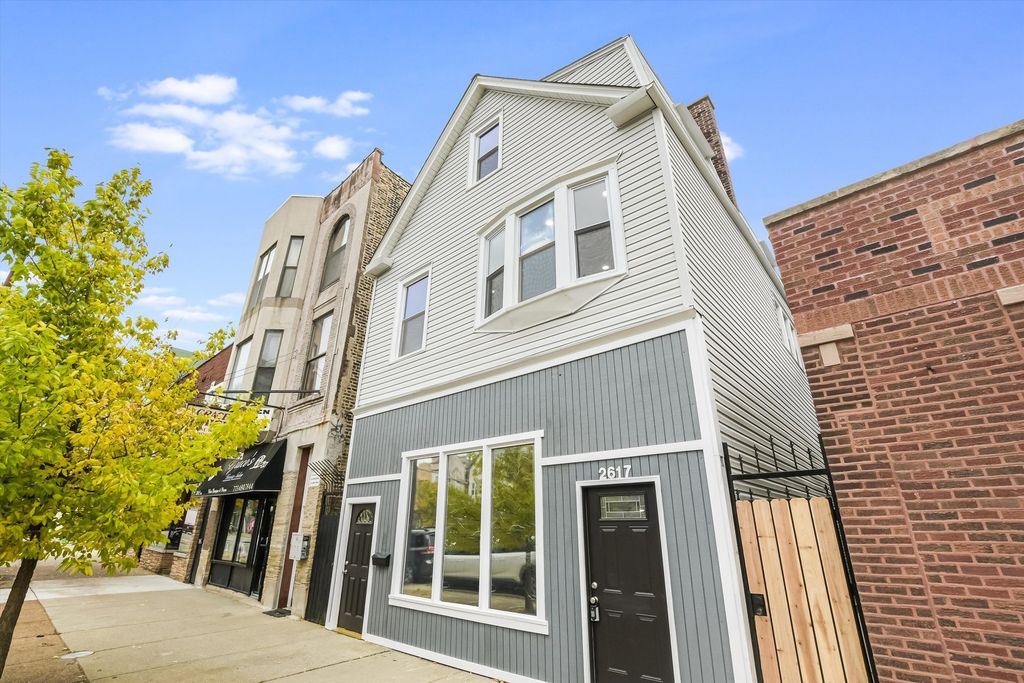 2617 W Fullerton Avenue 3A, Chicago, IL 60647