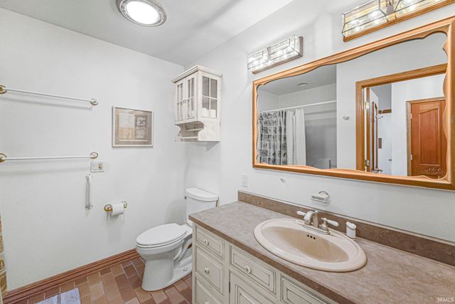 10872 N 875 E, Otterbein, IN 47970