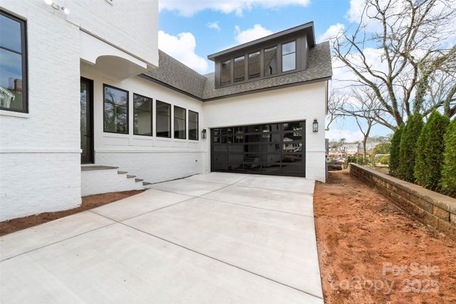 216 Walnut Street, Davidson, NC 28036