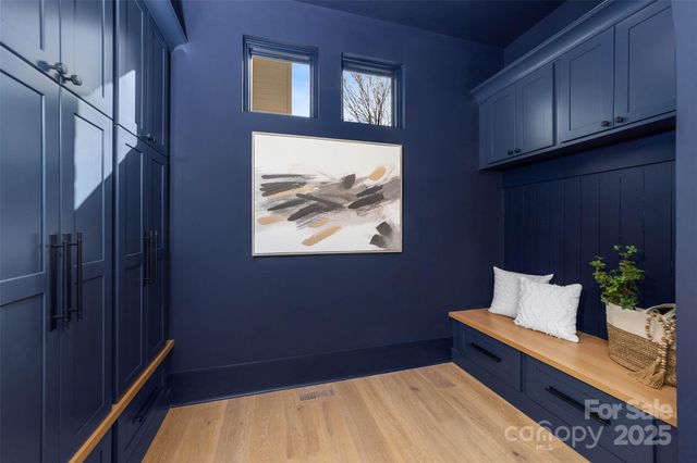 216 Walnut Street, Davidson, NC 28036