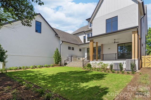 216 Walnut Street, Davidson, NC 28036