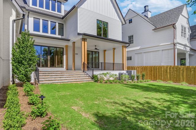 216 Walnut Street, Davidson, NC 28036