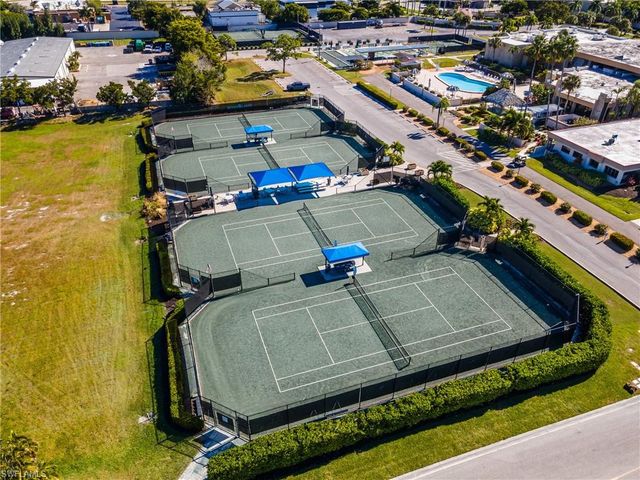 1740 Pine Valley DR # 211, Fort Myers, FL 33907