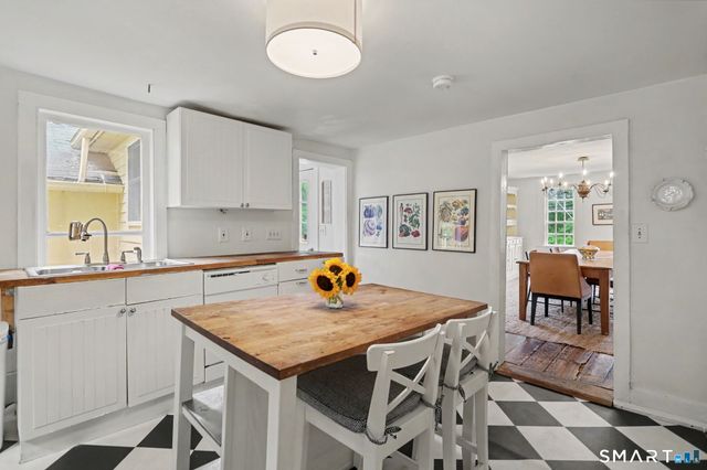 132 Westport Road, Wilton, CT 06897