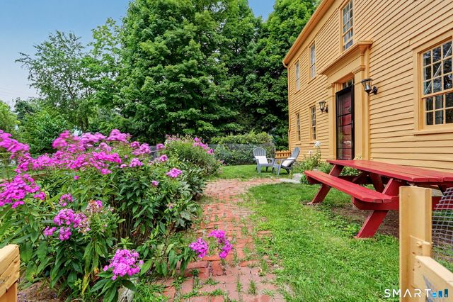 132 Westport Road, Wilton, CT 06897
