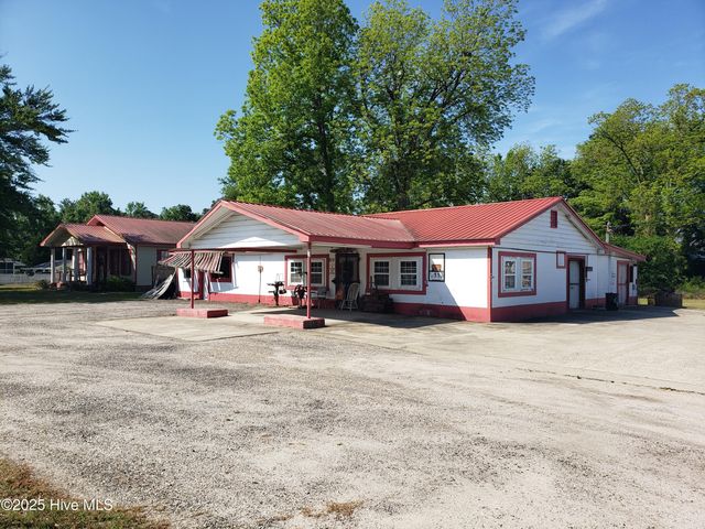 809 Conway Road, Fair Bluff, NC 28439