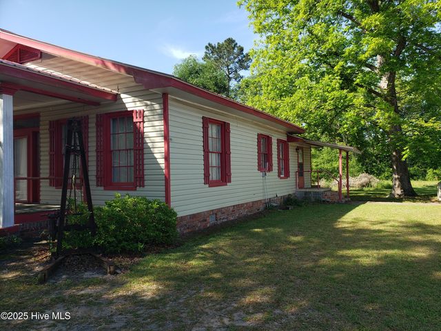 809 Conway Road, Fair Bluff, NC 28439