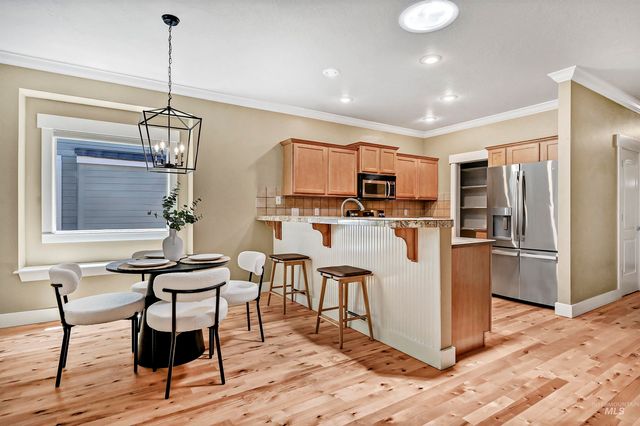 4722 N Hacienda Ave, Boise, ID 83703