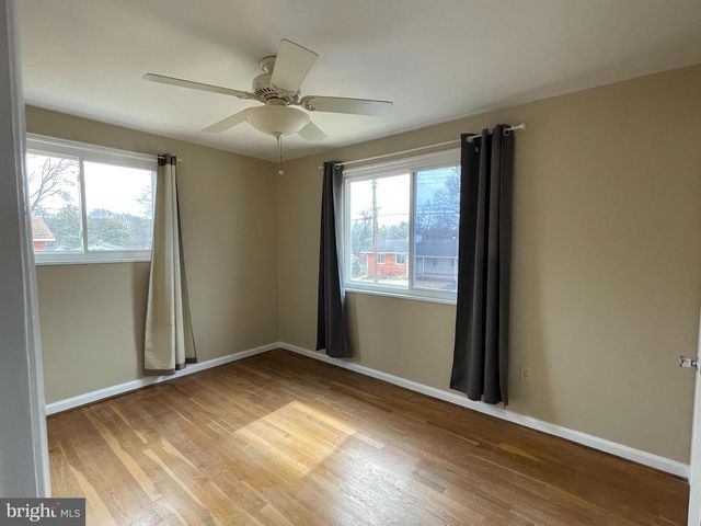 7407 SWEETBRIAR DR, College Park, MD 20740