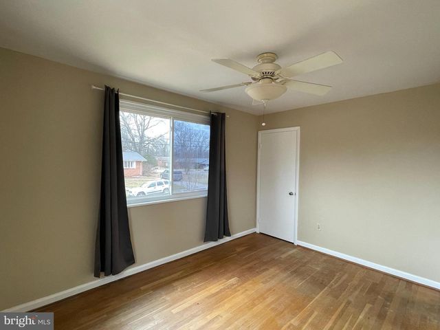 7407 SWEETBRIAR DR, College Park, MD 20740