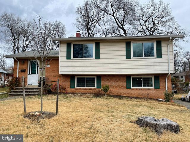 7407 SWEETBRIAR DR, College Park, MD 20740