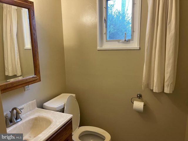 7407 SWEETBRIAR DR, College Park, MD 20740