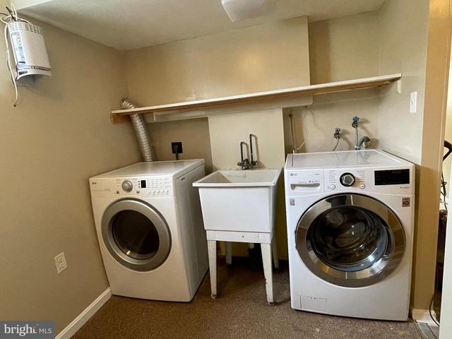 7407 SWEETBRIAR DR, College Park, MD 20740