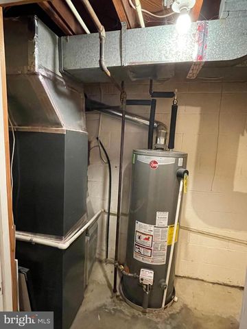 7407 SWEETBRIAR DR, College Park, MD 20740