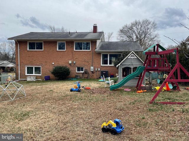 7407 SWEETBRIAR DR, College Park, MD 20740