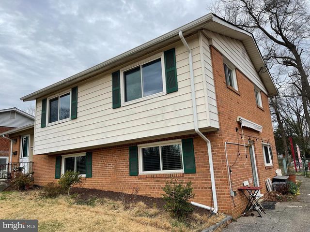 7407 SWEETBRIAR DR, College Park, MD 20740