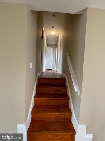 7407 SWEETBRIAR DR, College Park, MD 20740