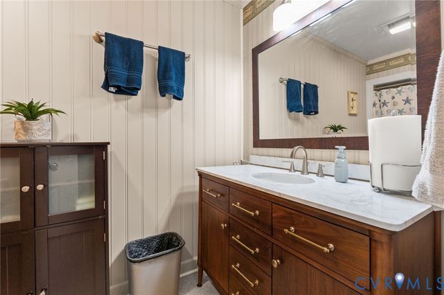 8674 Mary Ball Rd, Lancaster, VA 22503