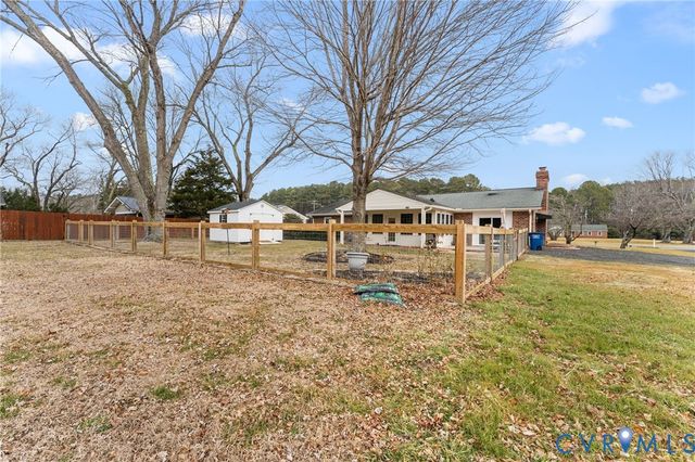 8674 Mary Ball Rd, Lancaster, VA 22503