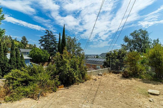 3033 Future Place, Los Angeles, CA 90065