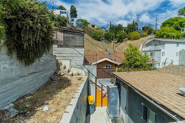 3033 Future Place, Los Angeles, CA 90065