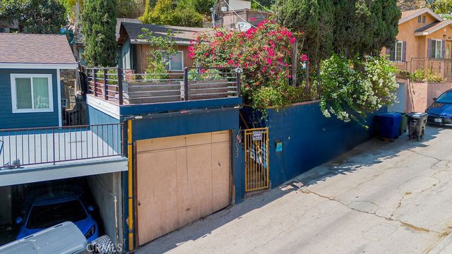 3033 Future Place, Los Angeles, CA 90065