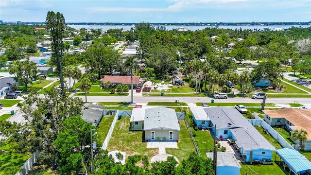 2604 12TH STREET W, Palmetto, FL 34221
