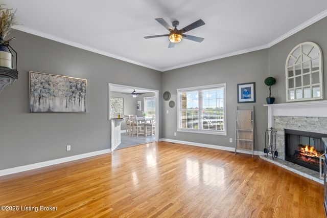 354 Peach Orchard Cir, Fisherville, KY 40023