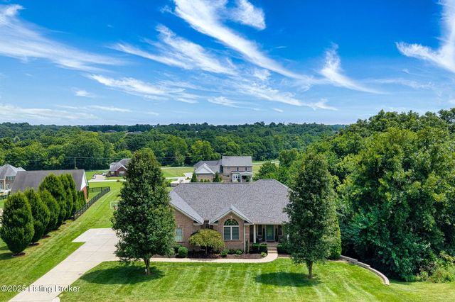 354 Peach Orchard Cir, Fisherville, KY 40023