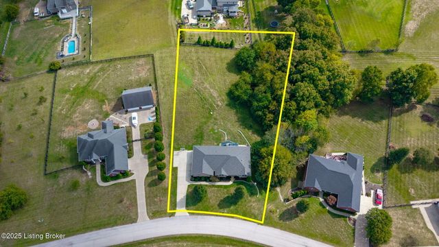 354 Peach Orchard Cir, Fisherville, KY 40023
