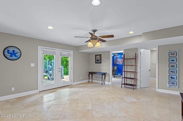 354 Peach Orchard Cir, Fisherville, KY 40023