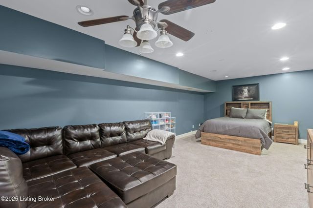 354 Peach Orchard Cir, Fisherville, KY 40023