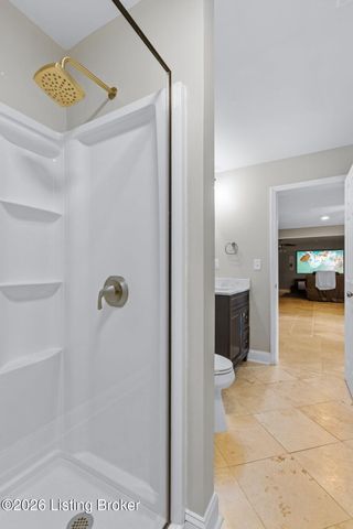 354 Peach Orchard Cir, Fisherville, KY 40023