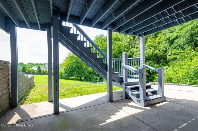 354 Peach Orchard Cir, Fisherville, KY 40023