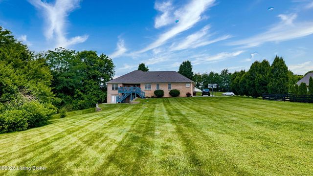 354 Peach Orchard Cir, Fisherville, KY 40023