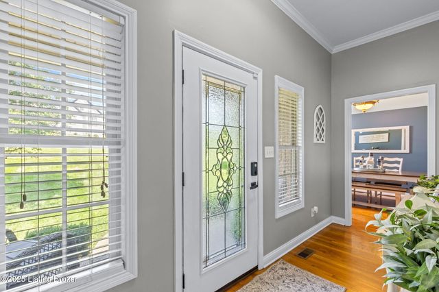 354 Peach Orchard Cir, Fisherville, KY 40023