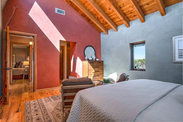 79 Cerro Del Alamo, Santa Fe, NM 87507