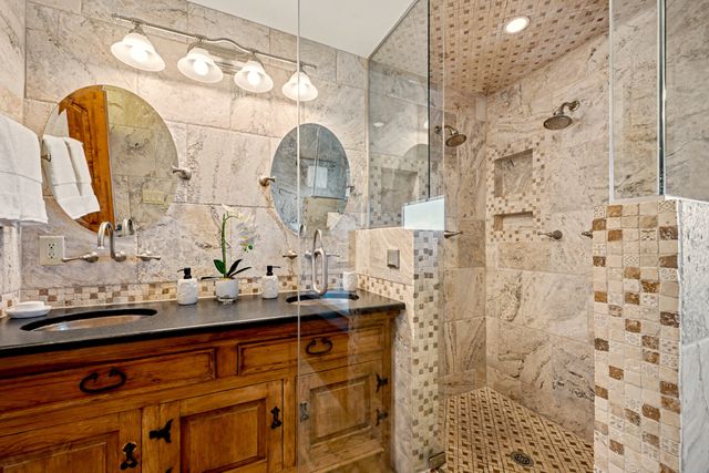 79 Cerro Del Alamo, Santa Fe, NM 87507