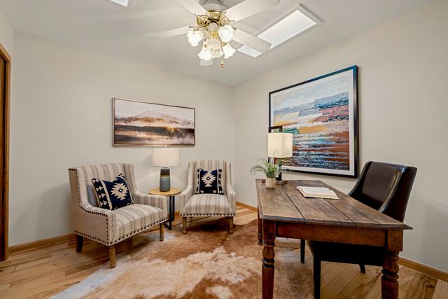 79 Cerro Del Alamo, Santa Fe, NM 87507