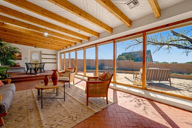 79 Cerro Del Alamo, Santa Fe, NM 87507