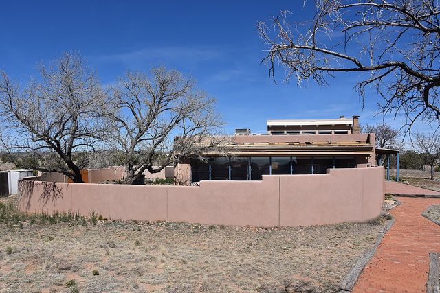 79 Cerro Del Alamo, Santa Fe, NM 87507