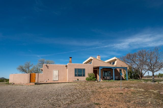 79 Cerro Del Alamo, Santa Fe, NM 87507