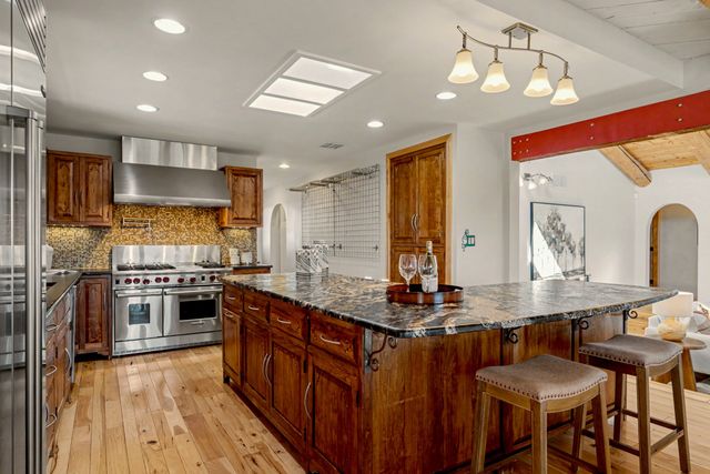 79 Cerro Del Alamo, Santa Fe, NM 87507