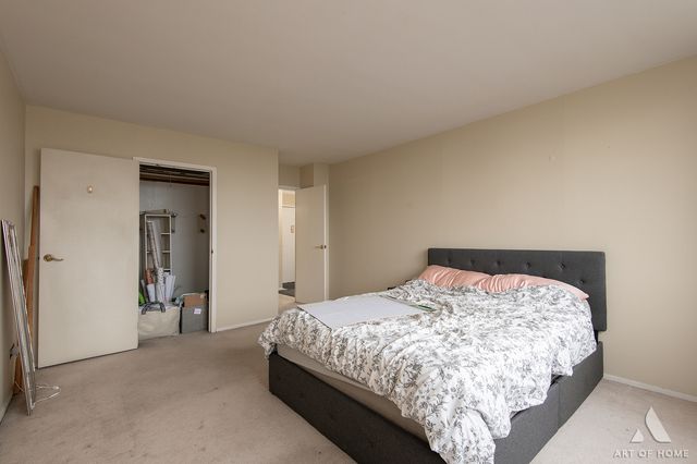 20 N Tower Road 9E, Oak Brook, IL 60523
